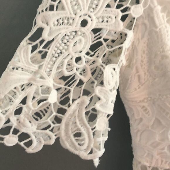 NEW Lulus Women’s Small White lace maxi portrait beach wedding dress - Picture 4 of 16